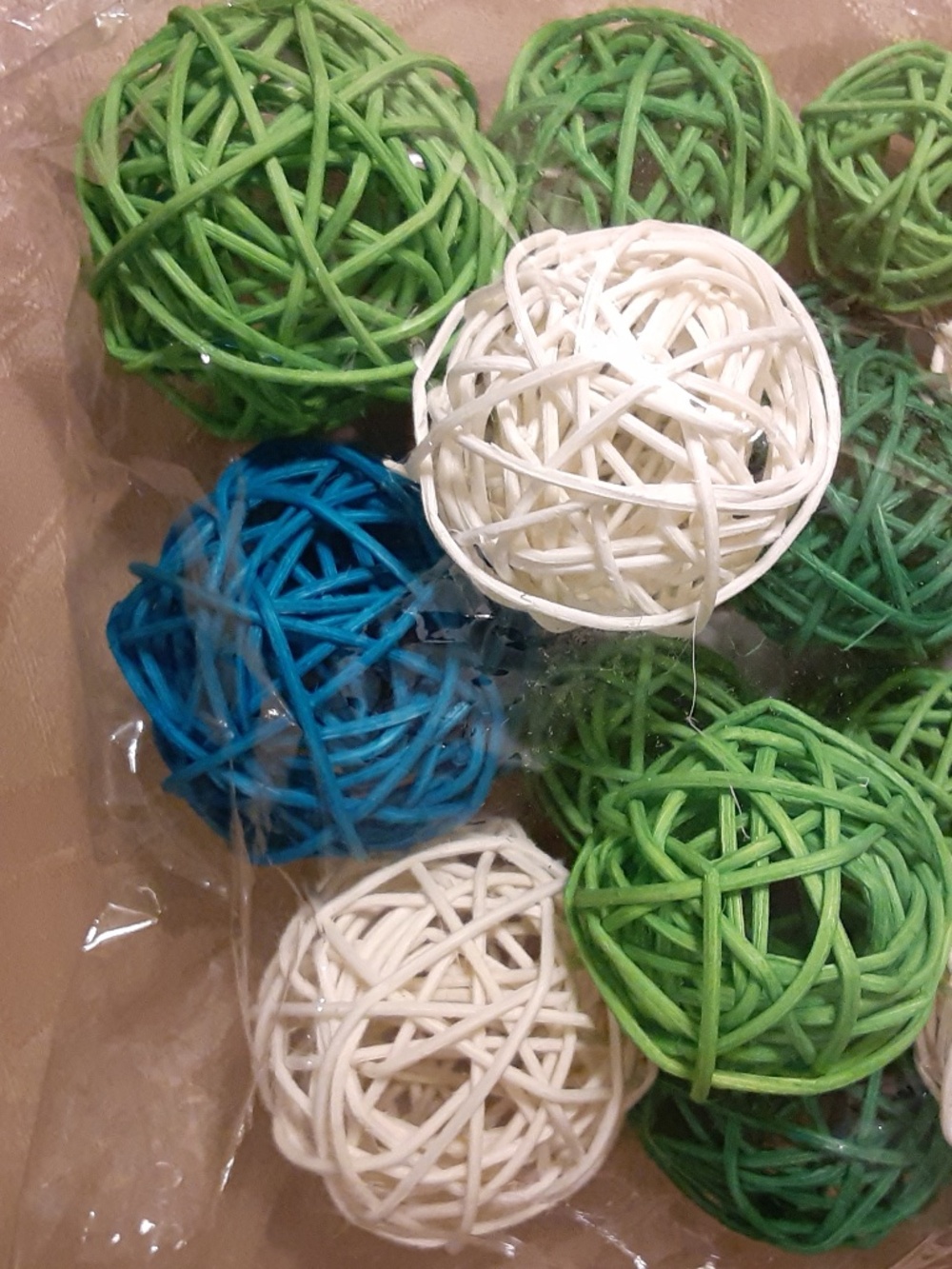 Wicker Rattan 36 Balls - Picture 4 of 4